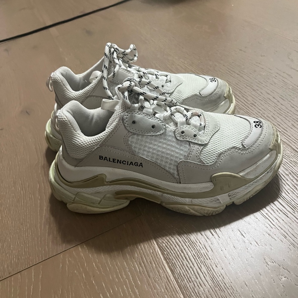 balenciaga triple S white